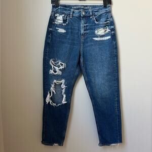 American Eagle Ripped Mom Jeans Size 2 Short